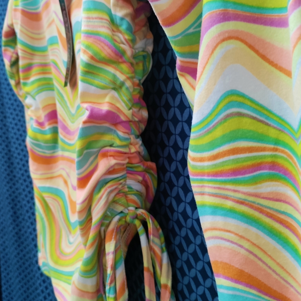 Almost Famous - Junior's long sleeve bodysuit with colorful swirl. New. Size - M - Picture 5 of 9